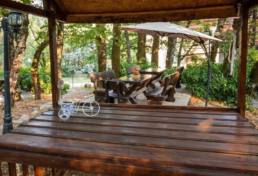 پانسیون Holiday Resort Zlatni Dol Mostar