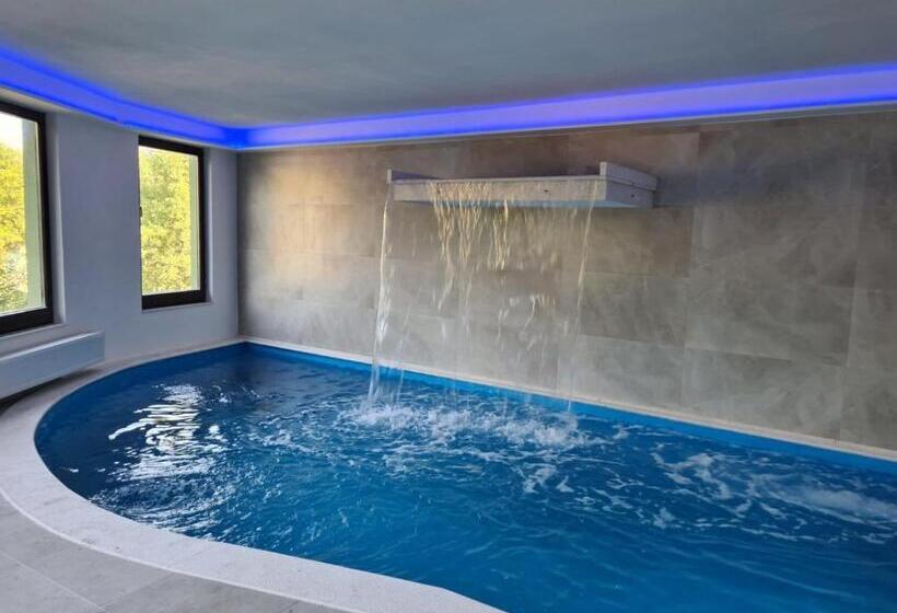 پانسیون Holiday Resort Zlatni Dol Mostar