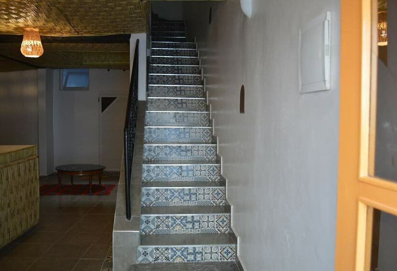 פנסיון Mouja Surf Camp