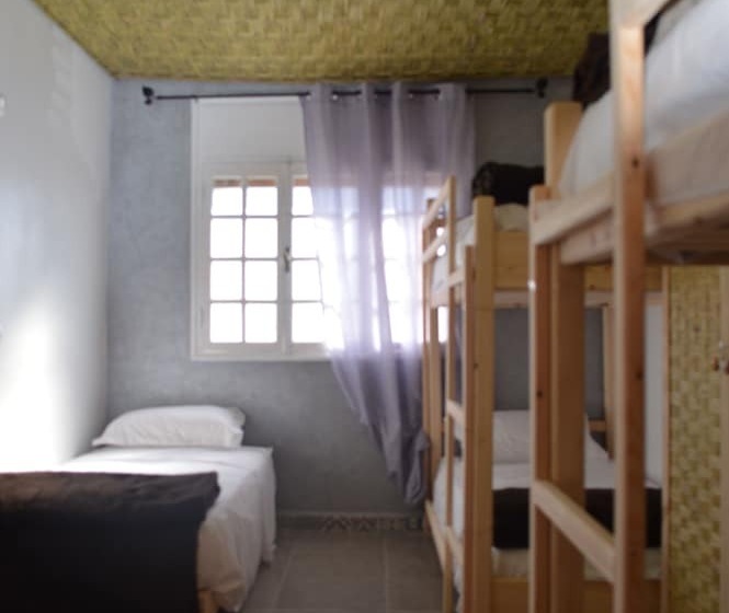 פנסיון Mouja Surf Camp