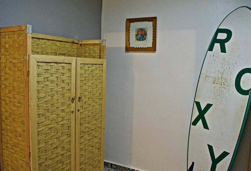 פנסיון Mouja Surf Camp