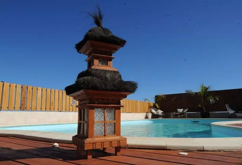 پانسیون Leu Bleu Austral