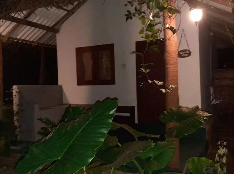 Majatalo Priya Homestay Kandalama