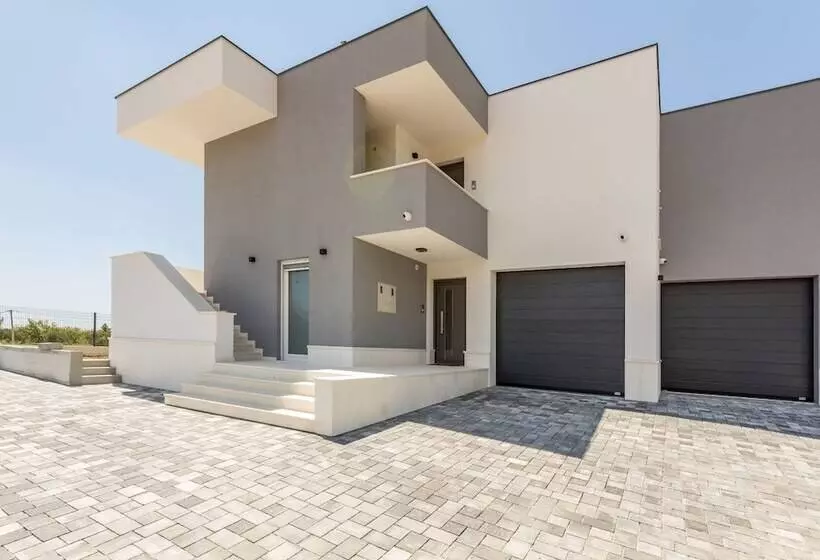 پانسیون Vila Mila Kastela