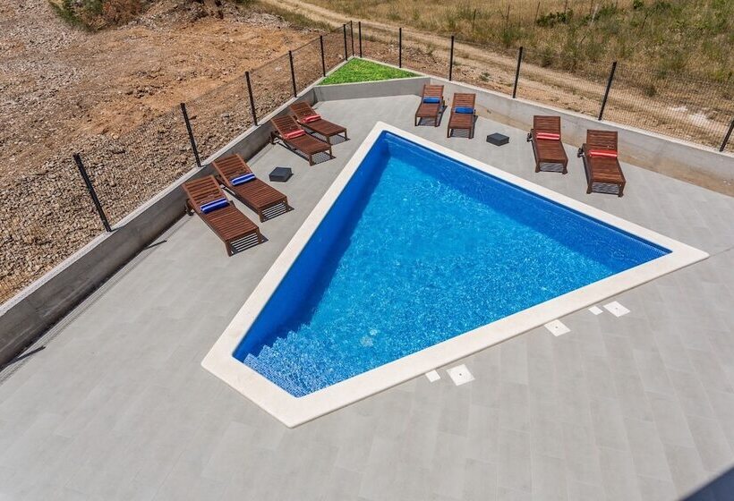 Pension Vila Mila Kastela