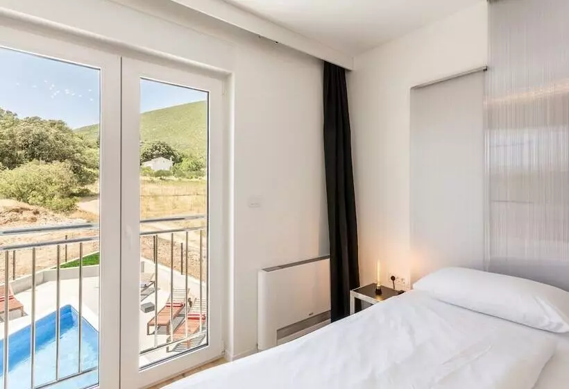 پانسیون Vila Mila Kastela