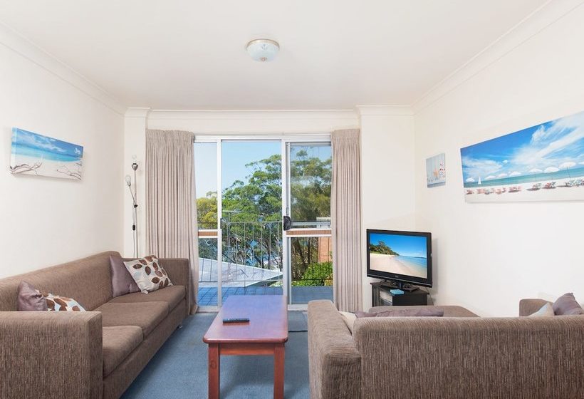 Thurlow Lodge Unit 6 Thurlow Avenue 6