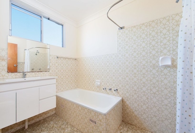 Thurlow Lodge Unit 6 Thurlow Avenue 6