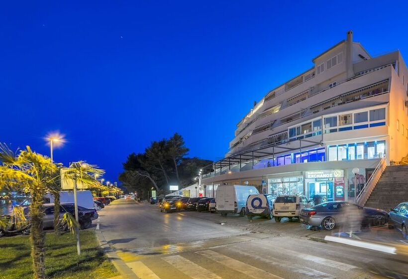 Pensionat Luxury Rooms   Seven