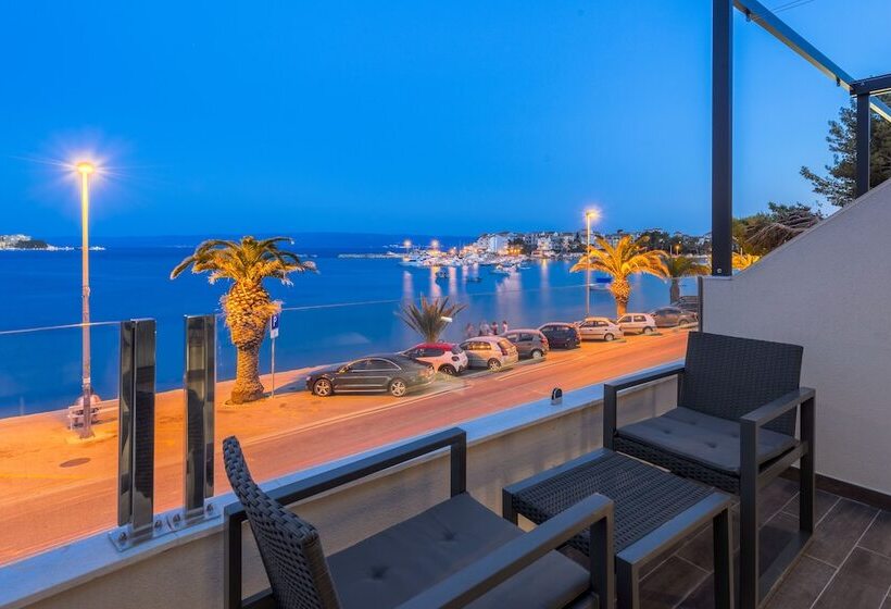 Pensionat Luxury Rooms   Seven