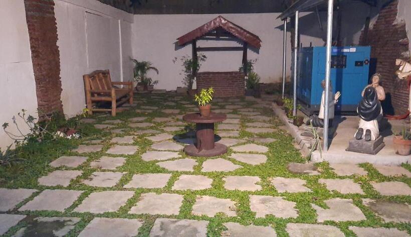 Hostel Escolta's Homey Lodge