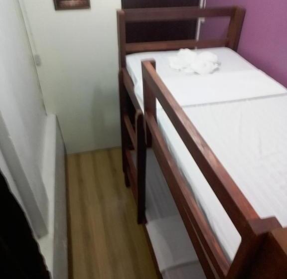 Hostel Escolta's Homey Lodge