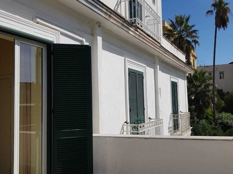 هتل Albergo Santa Teresa