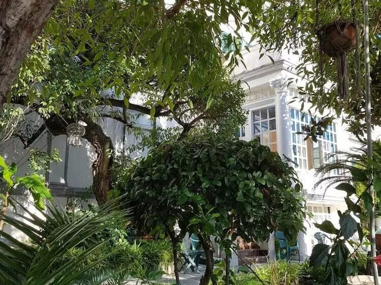 Hotelli Albergo Santa Teresa