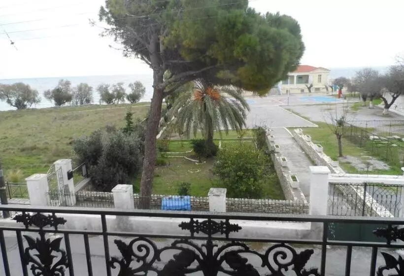 Hotel Pythais