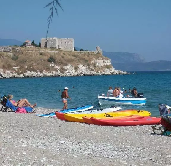 Hotel Pythais