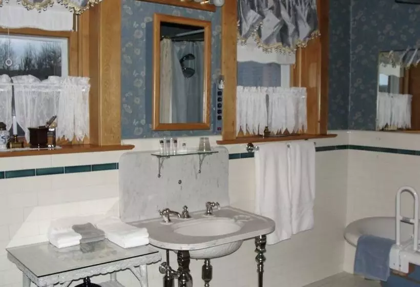 Ferris Mansion Bed & Breakfast