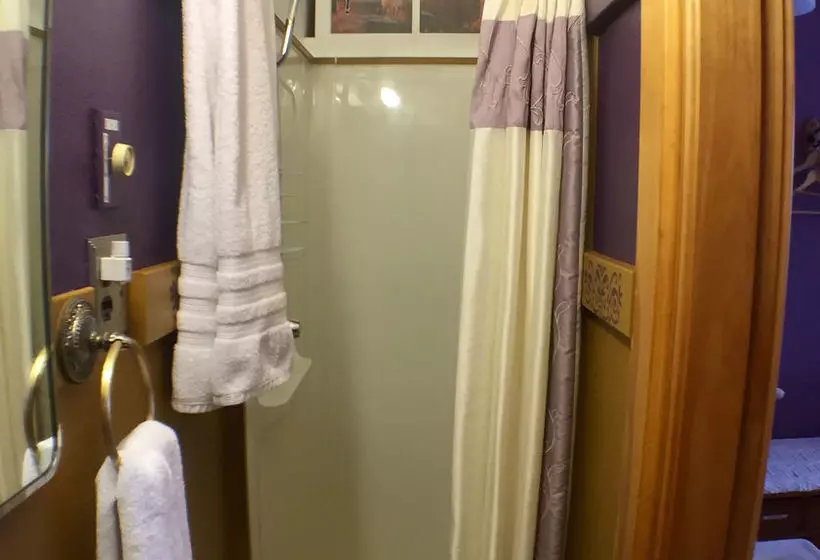 Ferris Mansion Bed & Breakfast