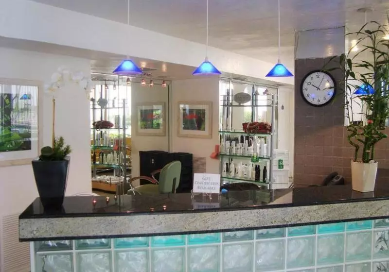 Golden Strand Ocean Resort & Spa