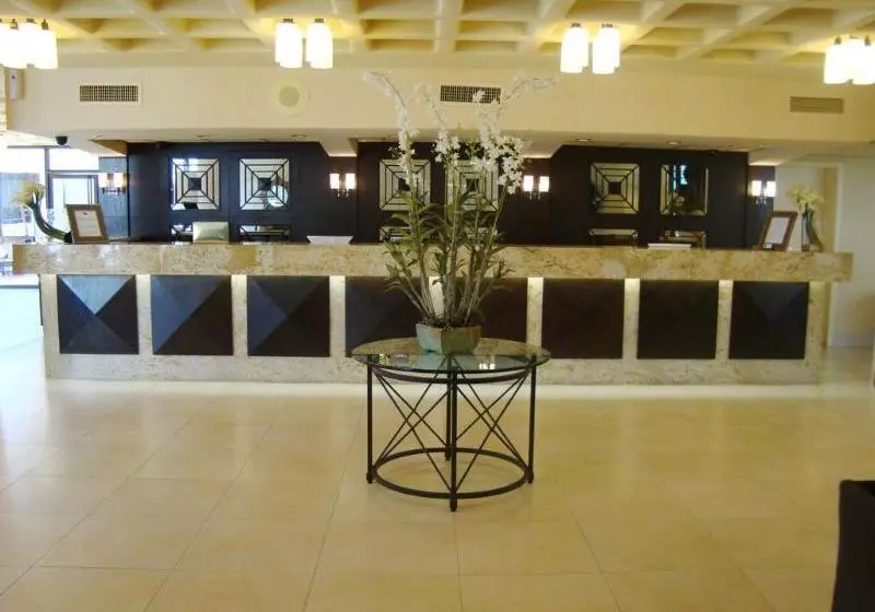 Golden Strand Ocean Resort & Spa