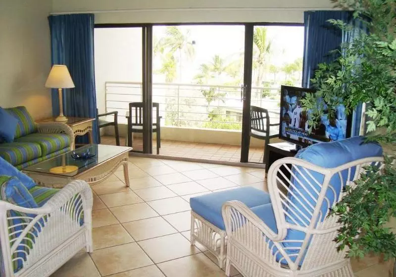 Golden Strand Ocean Resort & Spa