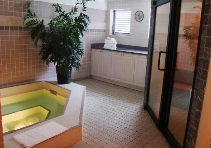 Golden Strand Ocean Resort & Spa