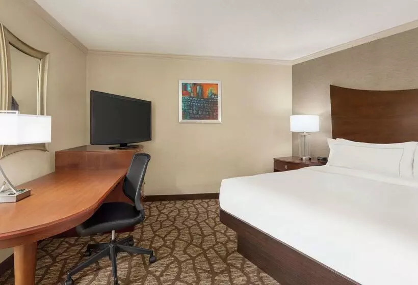 Doubletree By Hilton Hotel Jackson