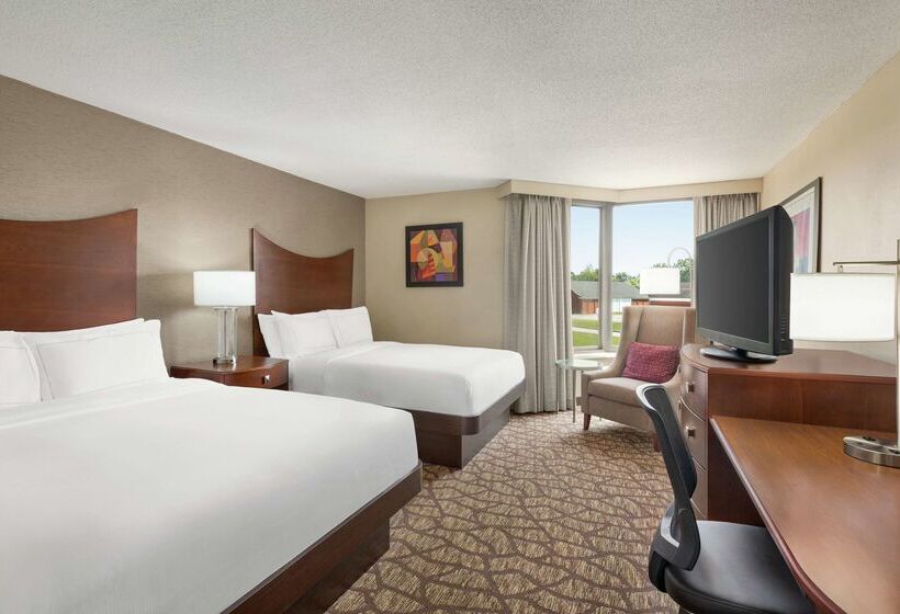 Doubletree By Hilton Hotel Jackson