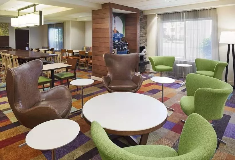 Отель Fairfield Inn & Suites Chicago Midway Airport