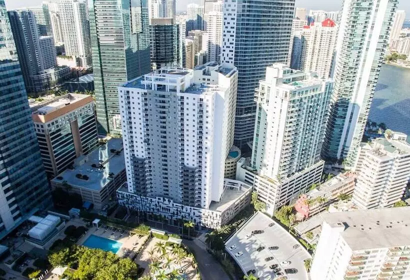 Fortune House Hotel Suites