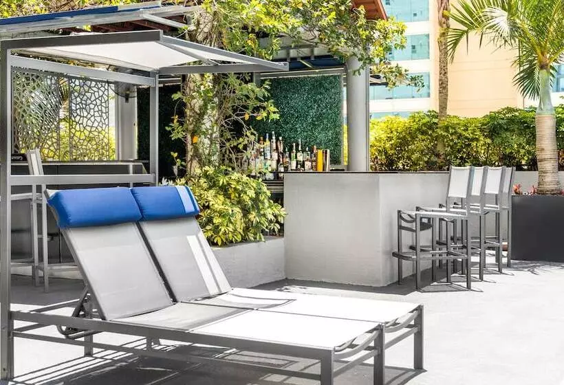 Fortune House Hotel Suites