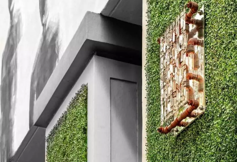 Fortune House Hotel Suites