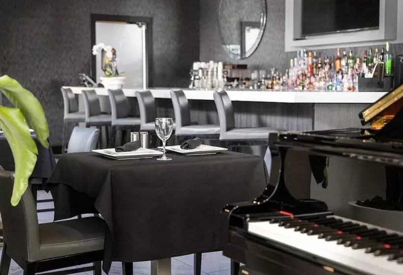 Fortune House Hotel Suites