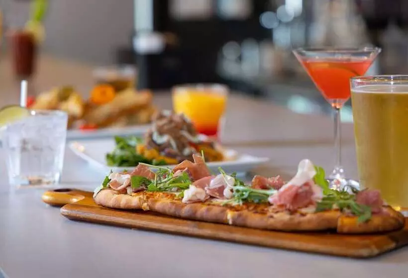 Fortune House Hotel Suites