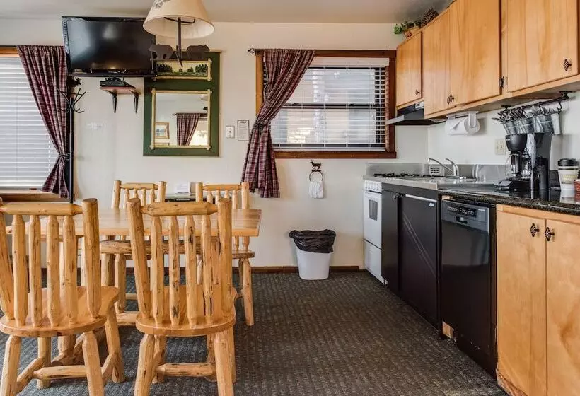 ホテル Franciscan Lodge