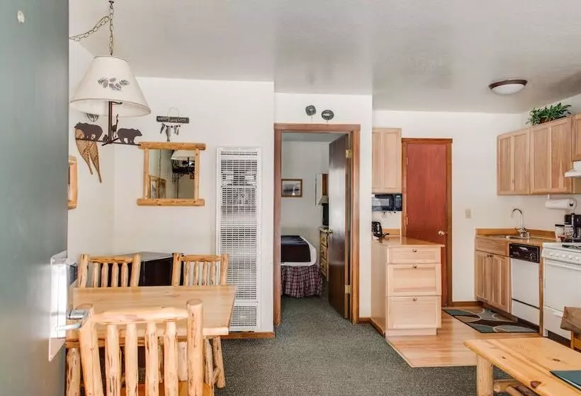 ホテル Franciscan Lodge