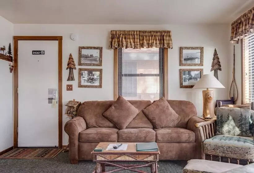 ホテル Franciscan Lodge