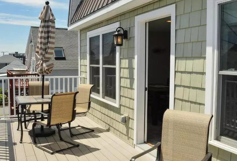 ホテル Friendship Oceanfront Suites