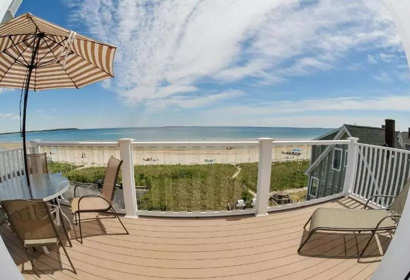 ホテル Friendship Oceanfront Suites