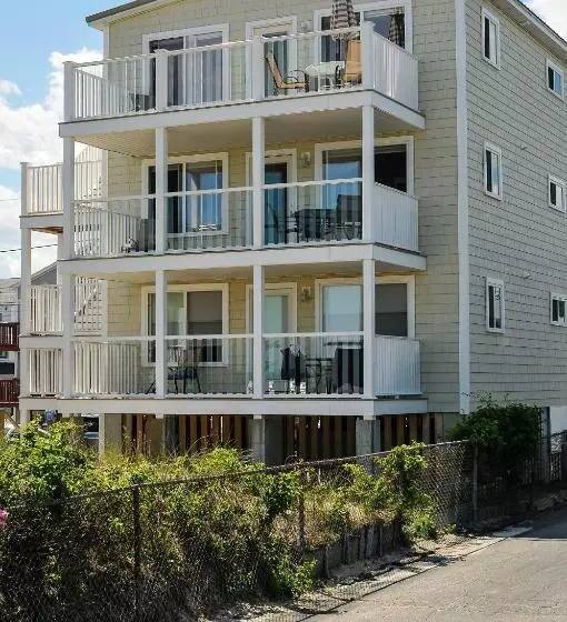 ホテル Friendship Oceanfront Suites