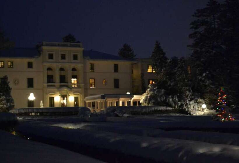 酒店 Geneva On The Lake Boutique Resort