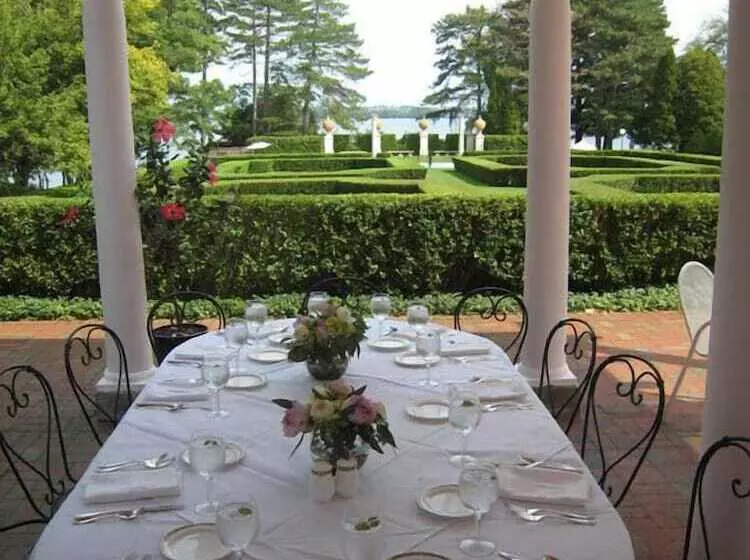 호텔 Geneva On The Lake Boutique Resort