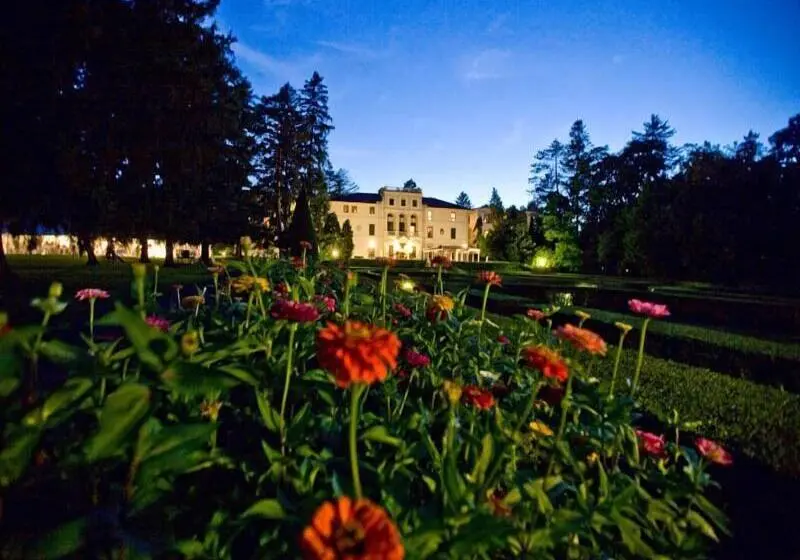 ホテル Geneva On The Lake Boutique Resort