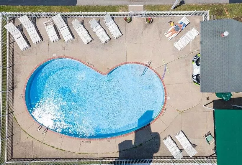 هتل Glass House Inn Erie Near I90 & I79