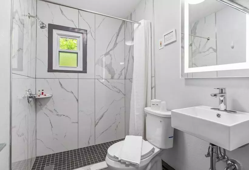 هتل Glass House Inn Erie Near I90 & I79