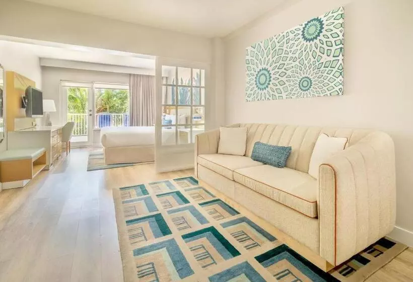 Отель Radisson Resort Miami Beach