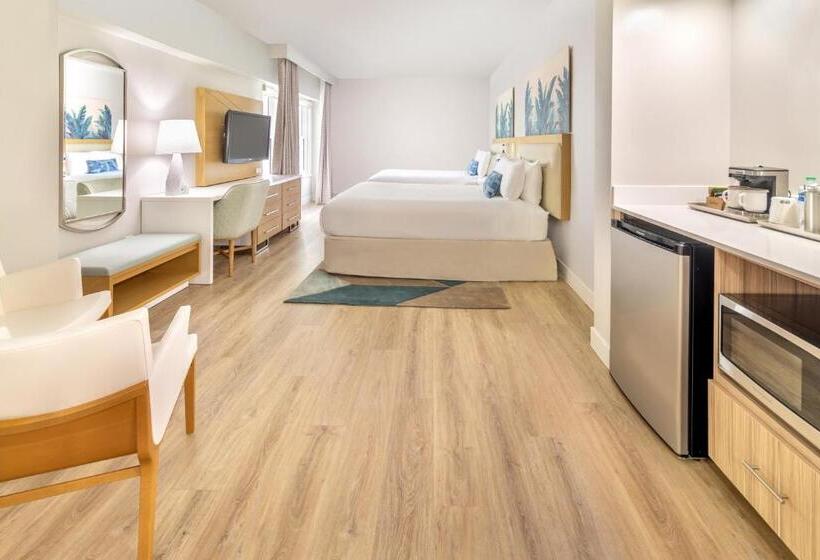 فندق Radisson Resort Miami Beach