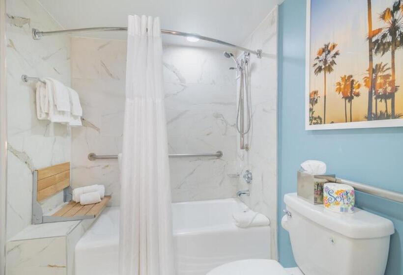 فندق Radisson Resort Miami Beach