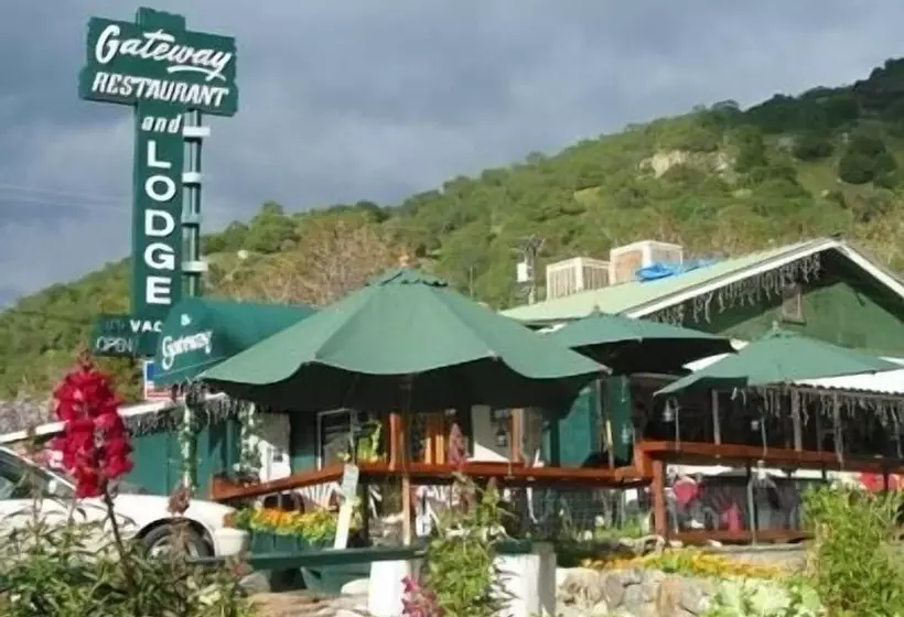 Hotelli The Gateway Restaurant & Lodge