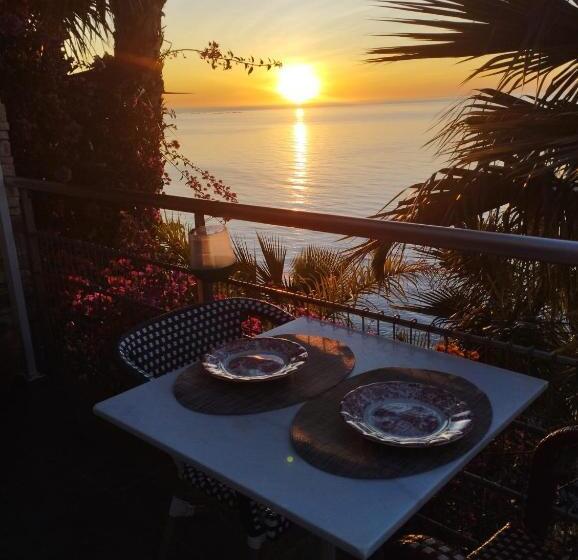 민박 Condesa Del Mar Adults Only